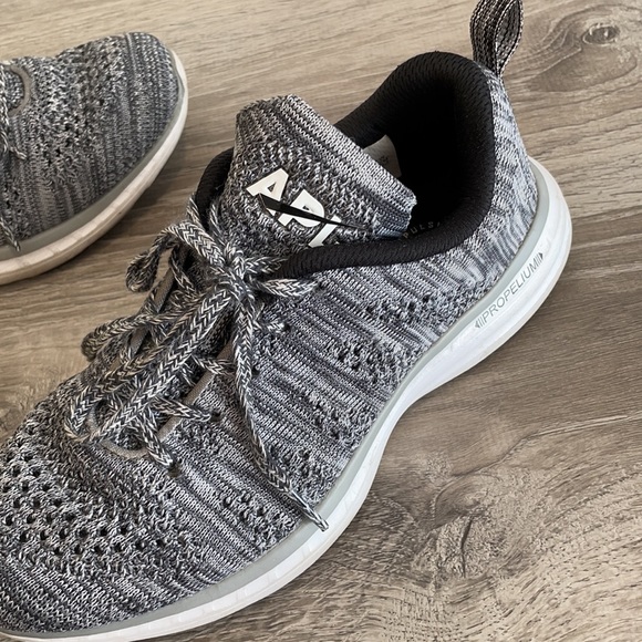 APL running sneakers - Picture 2 of 7